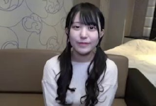 纯欲系双马尾小骚货 换装诱惑性感丝袜 掏出大奶子乳晕也是粉的 翘起美臀掰穴特写 搔首弄姿极度诱惑