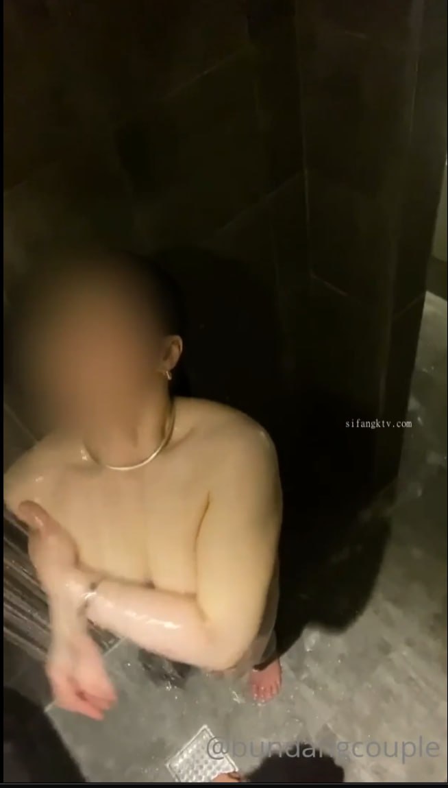 【2023-08-22】softy boobs.. taste me with your tongue.m4v